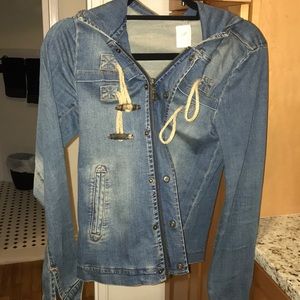 Yargici Jackets & Coats - Hooded Denim Jacket with Zipper Closure Yargici Jackets & Coats - Hooded Denim Jacket with Zipper Closure
